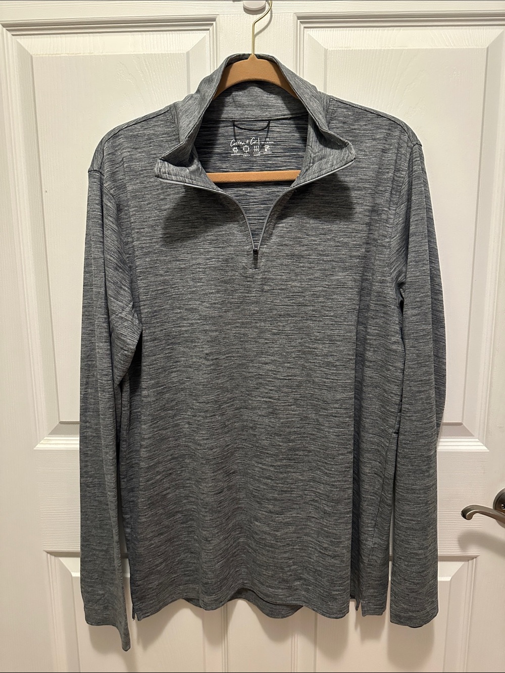 Cotton & Co. Women's Gray Heather Quarter-Zip Pullover